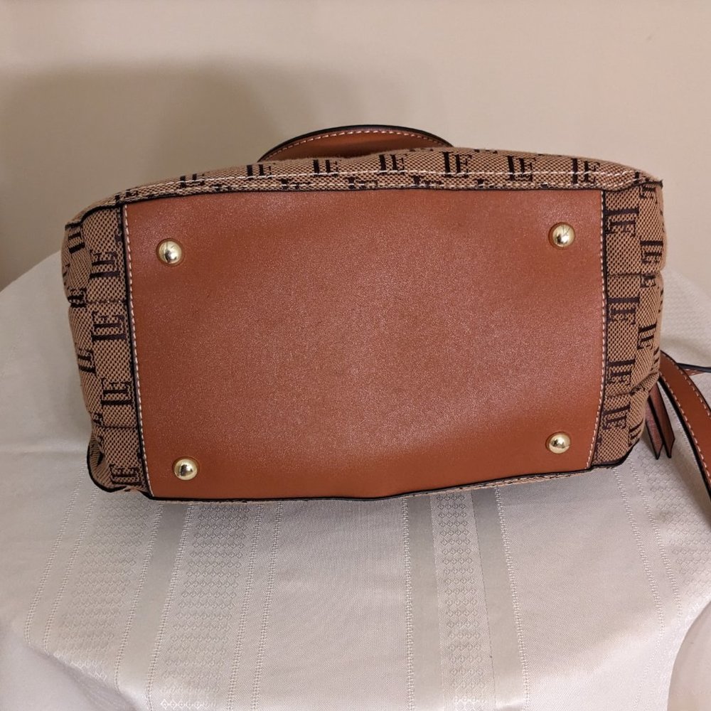 London Fog, Dark Brown Logo Canvas , Kate Satchel Style, Slightly use. - Picture 4 of 12
